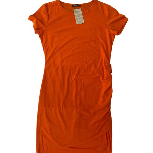 BTFBM Dresses & Skirts - BTFBM. Women's dress in stretchy orange color, size L. Medium length.NWT